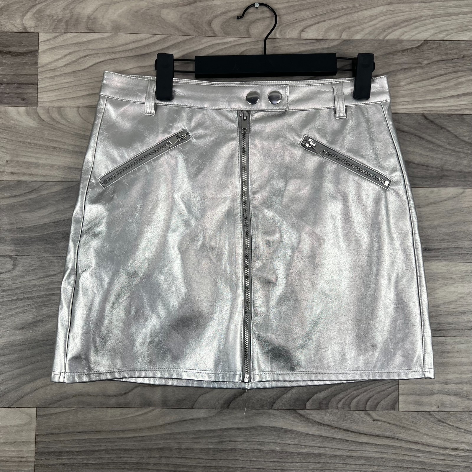 Wild Fable Straight & Pencil Mini Skirt Women's 6 Silver Faux Leather Front Zip